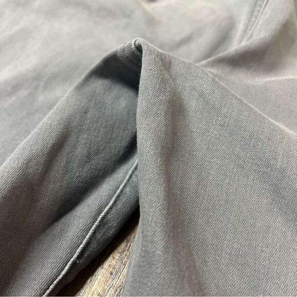 Torrid Feel the Fit Bombshell Skinny 20R Super Soft Grey Distressed High Rise - Picture 8 of 12